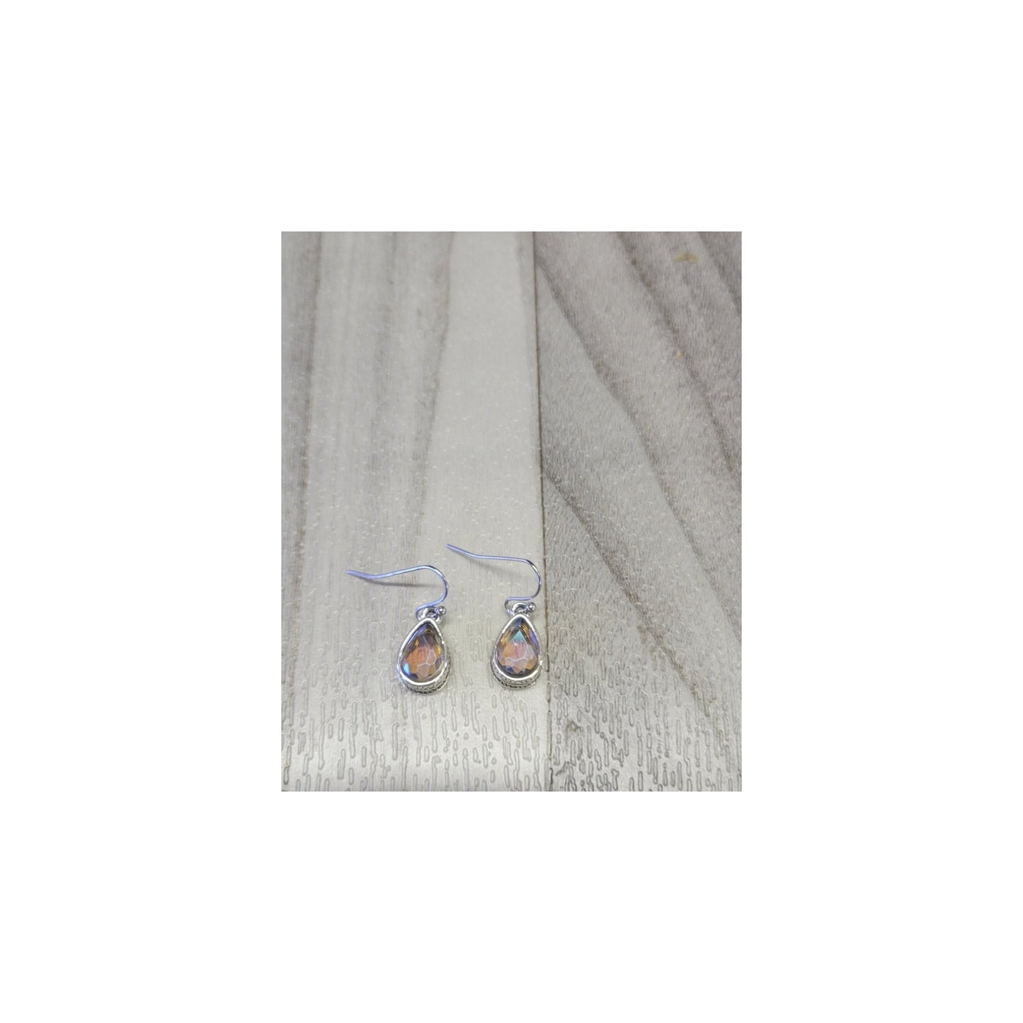 Vintage style drop leaf earrings