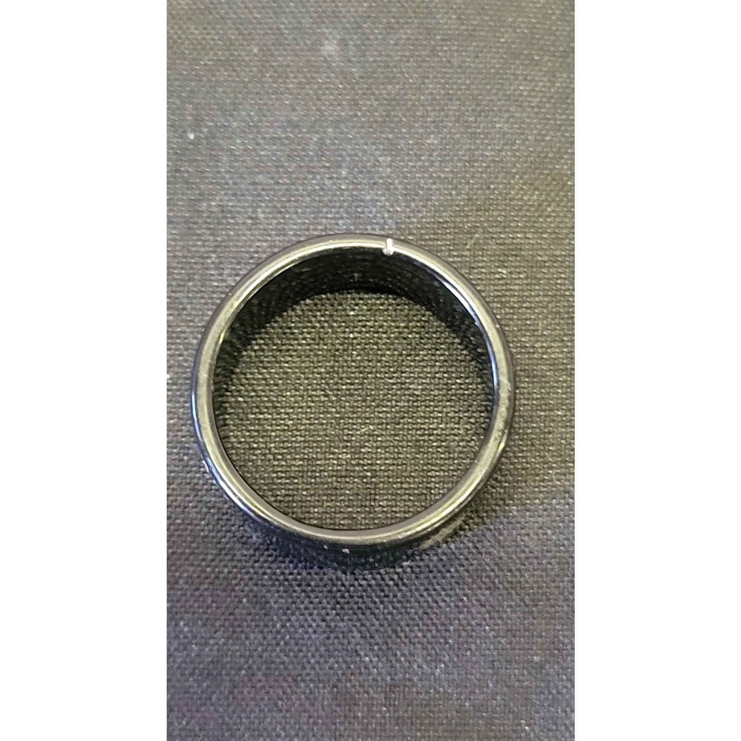 Size 6 1/2 stainless steel unisex ring